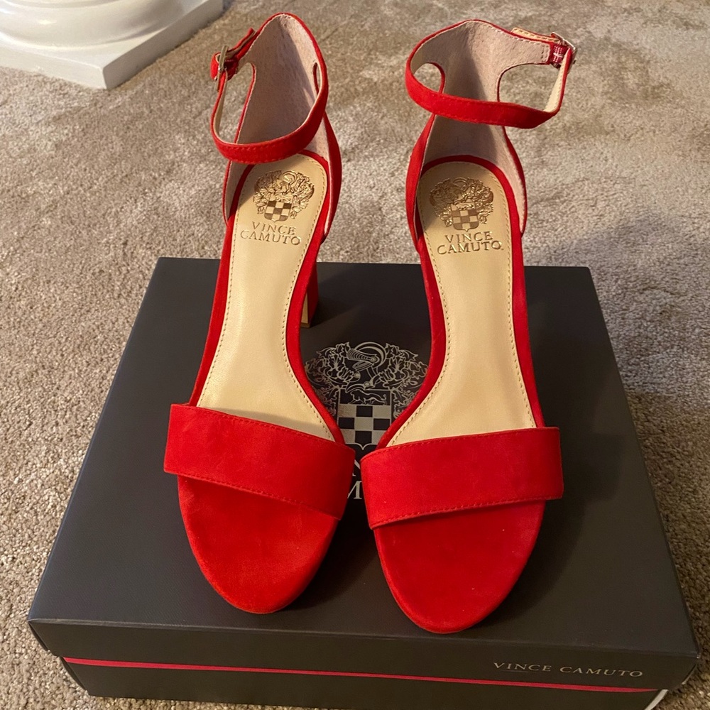 Vince Camuto Sathina Platform Sandal